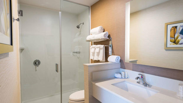 Images Fairfield Inn & Suites by Marriott Uncasville