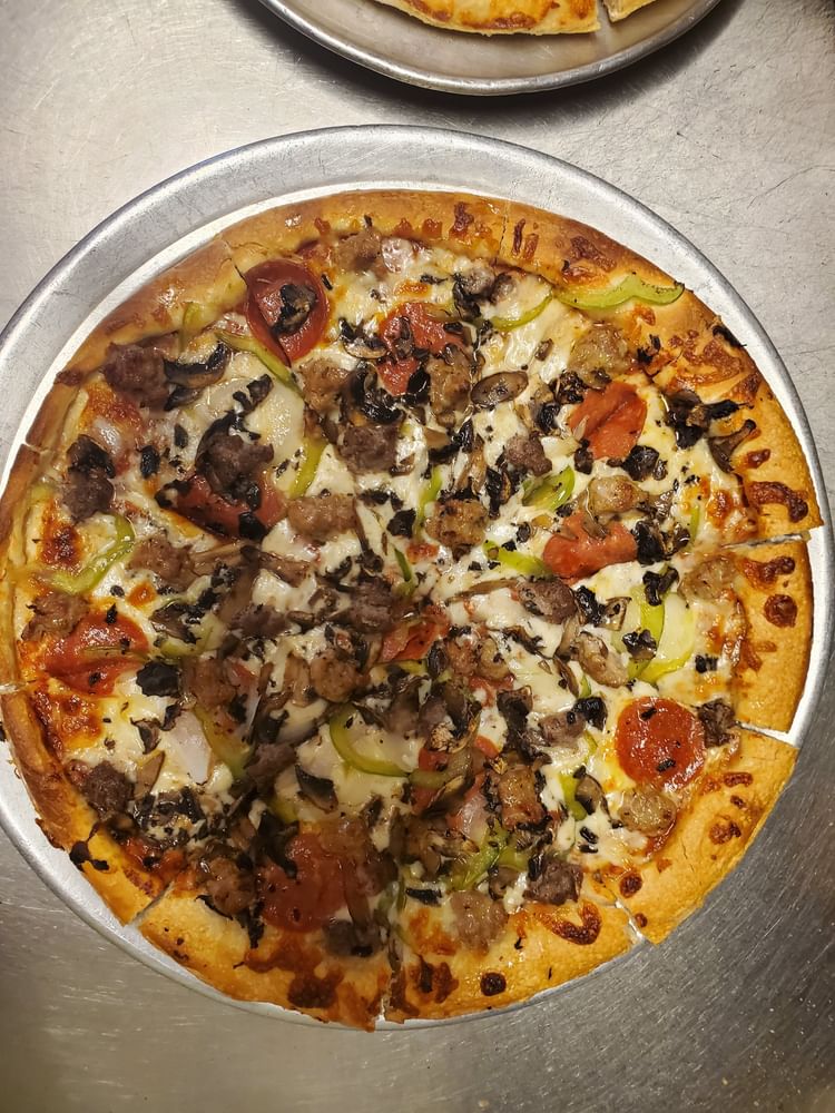 Stavro’s Special Pizza