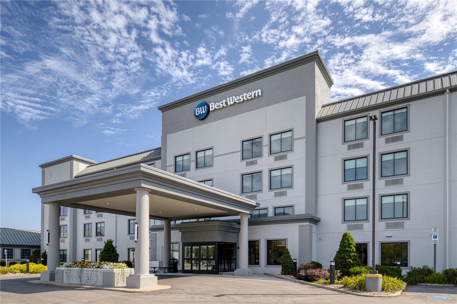 Best Western Byron Center Image