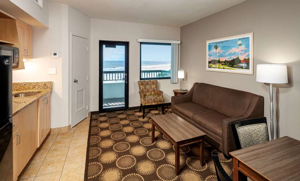 Best Western New Smyrna Beach Hotel & Suites Image