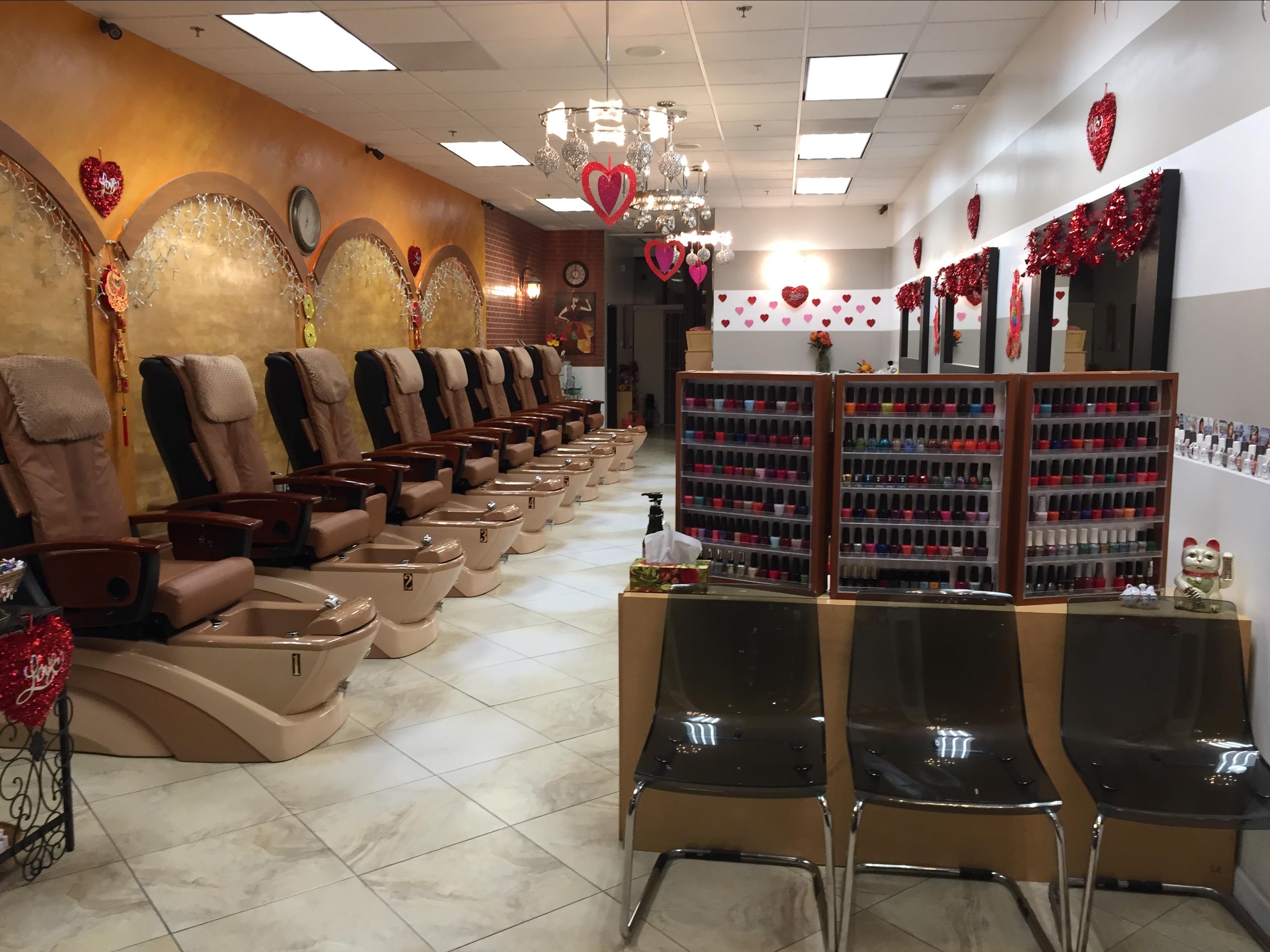 TL Nails & Spa image