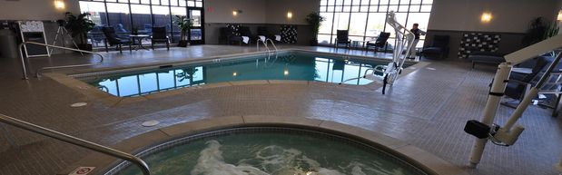Images Holiday Inn Express & Suites Belgrade