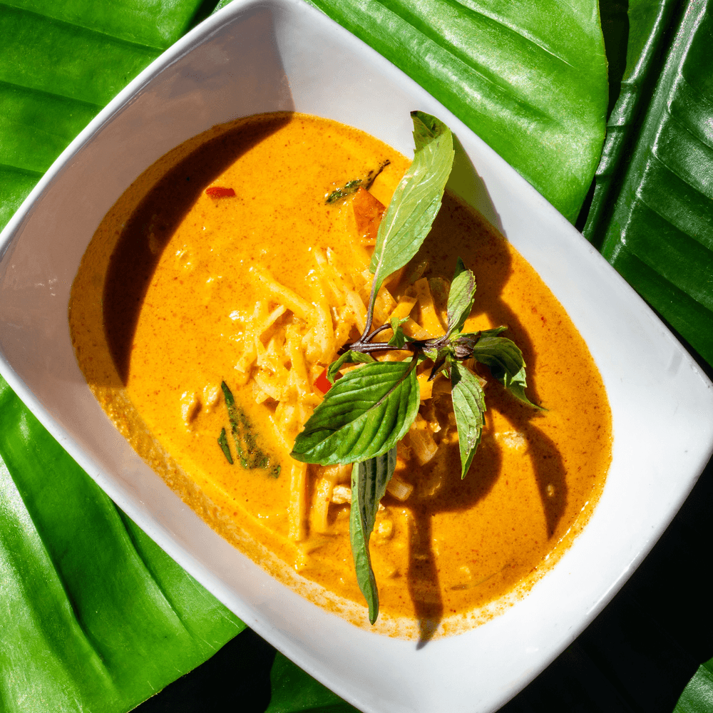 L Red Curry