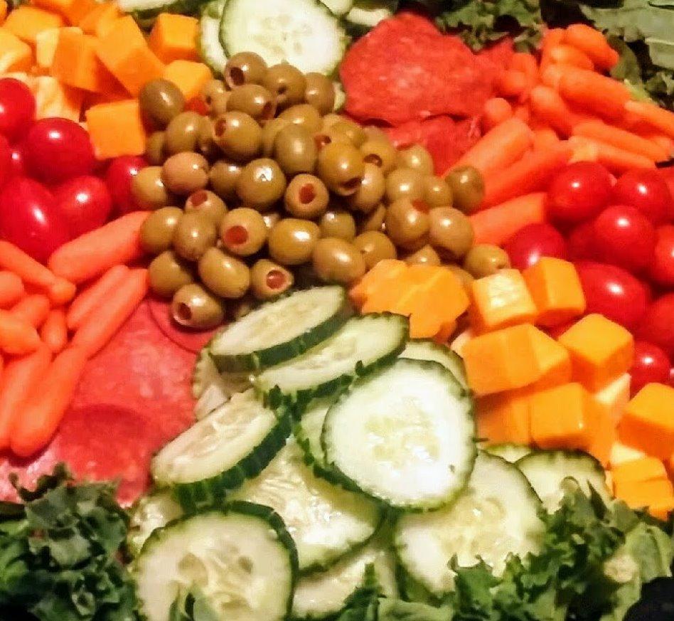 Coozie's Catering LLC Logo