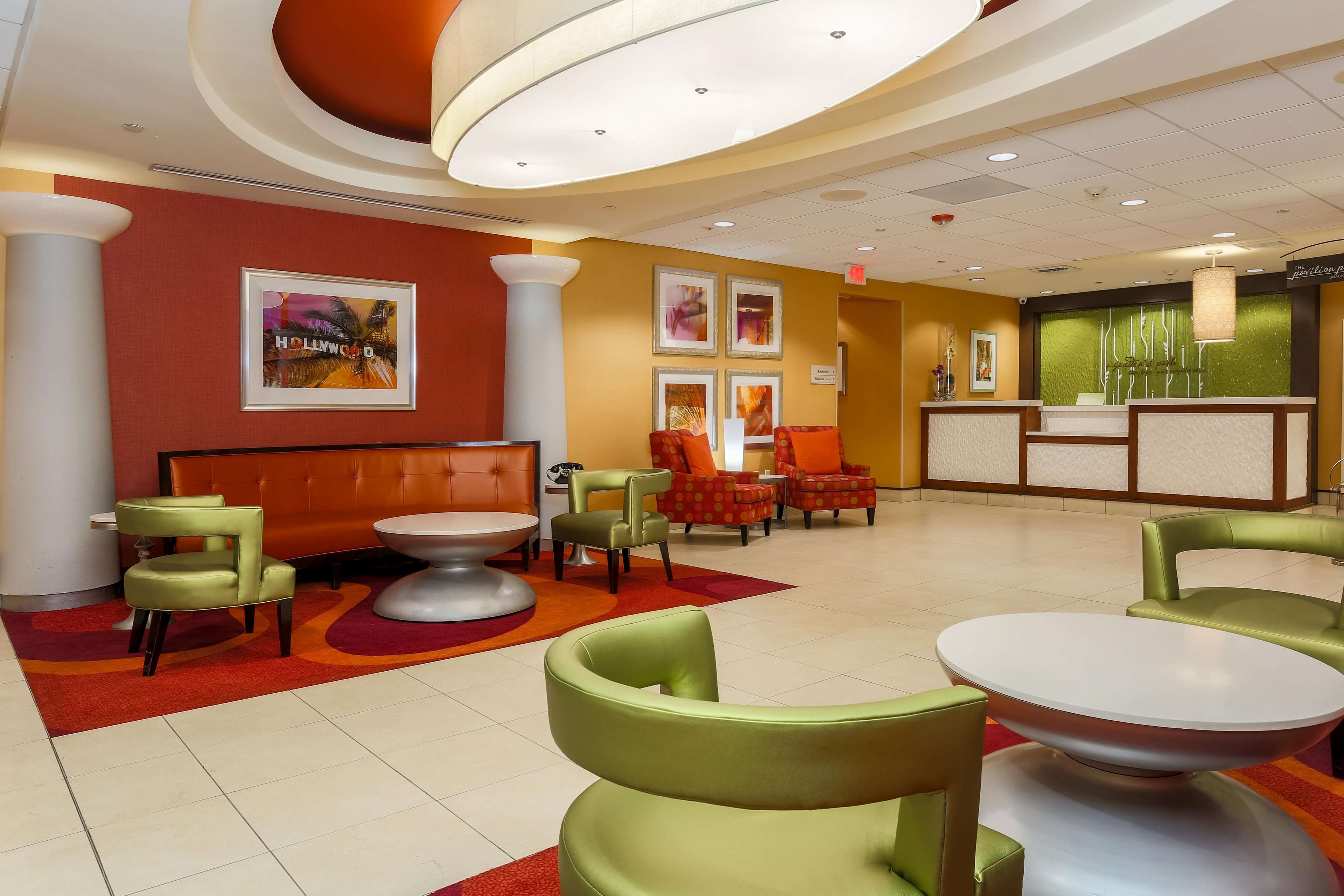 Hilton Garden Inn Los Angeles/Hollywood Photo