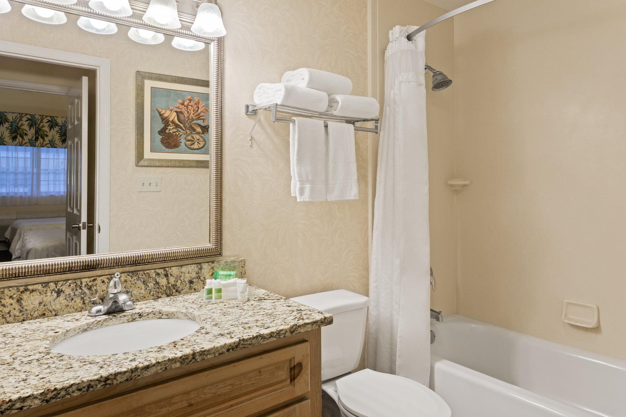 Holiday Inn & Suites Clearwater Beach S-Harbourside Photo