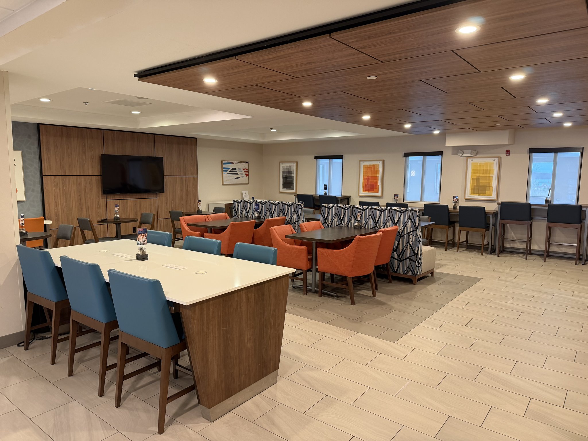 Holiday Inn Express Syracuse-Fairgrounds by IHG Image