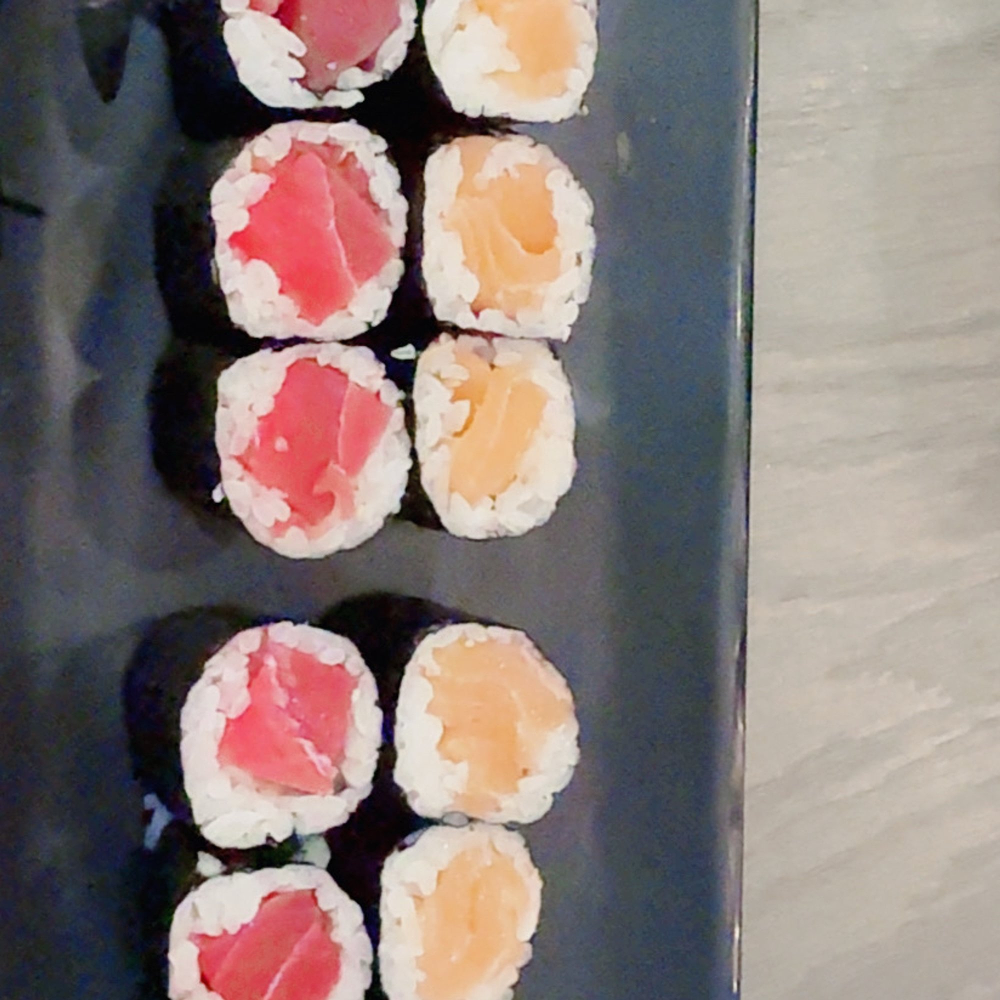 Salmon Roll