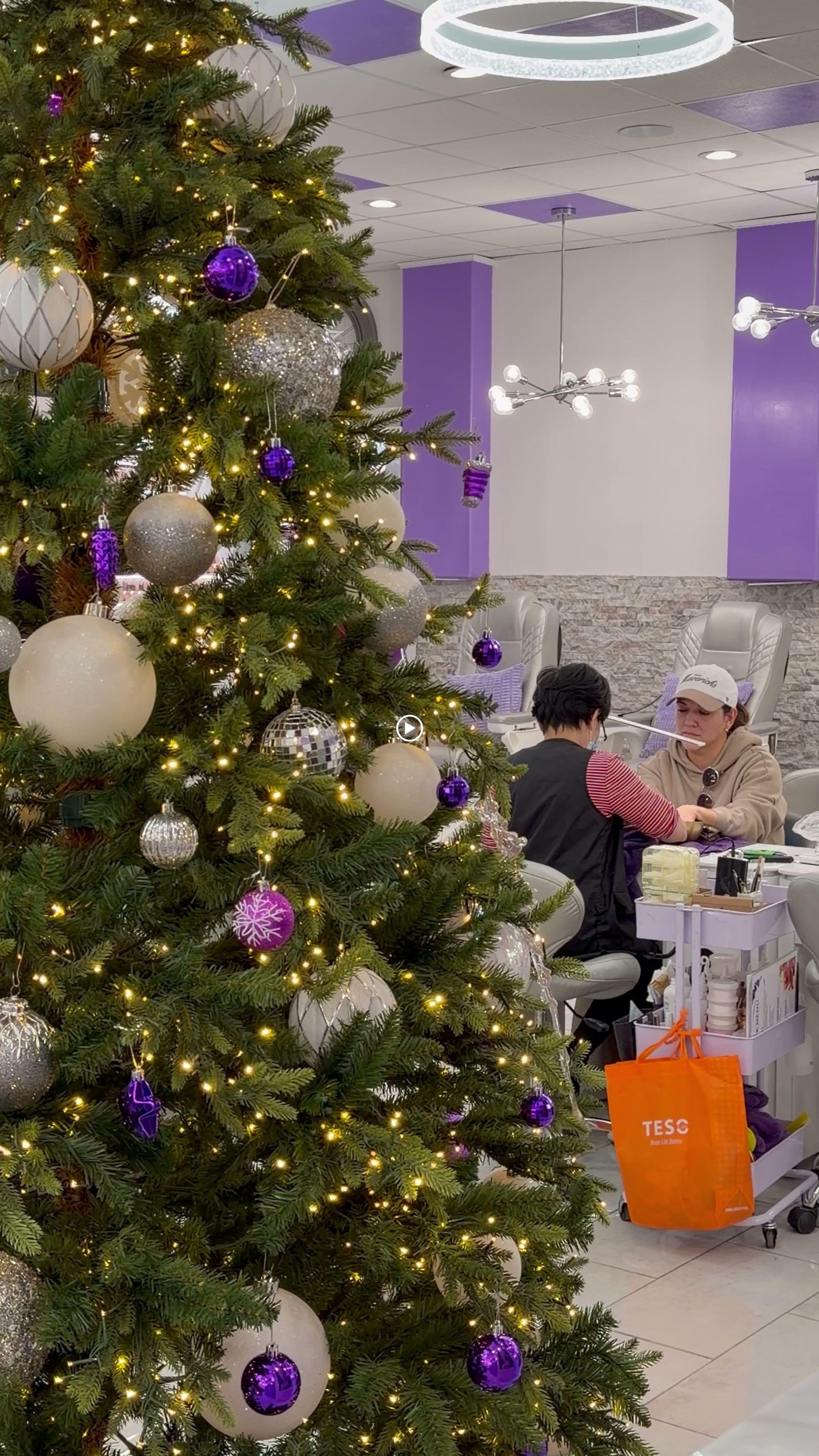 Lavender Nails Image