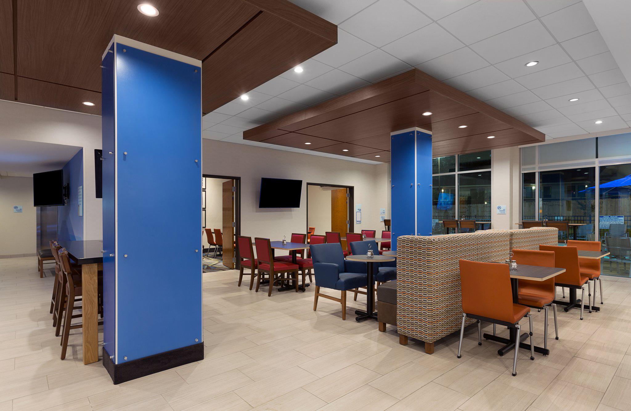 Holiday Inn Express Lake Park by IHG Image