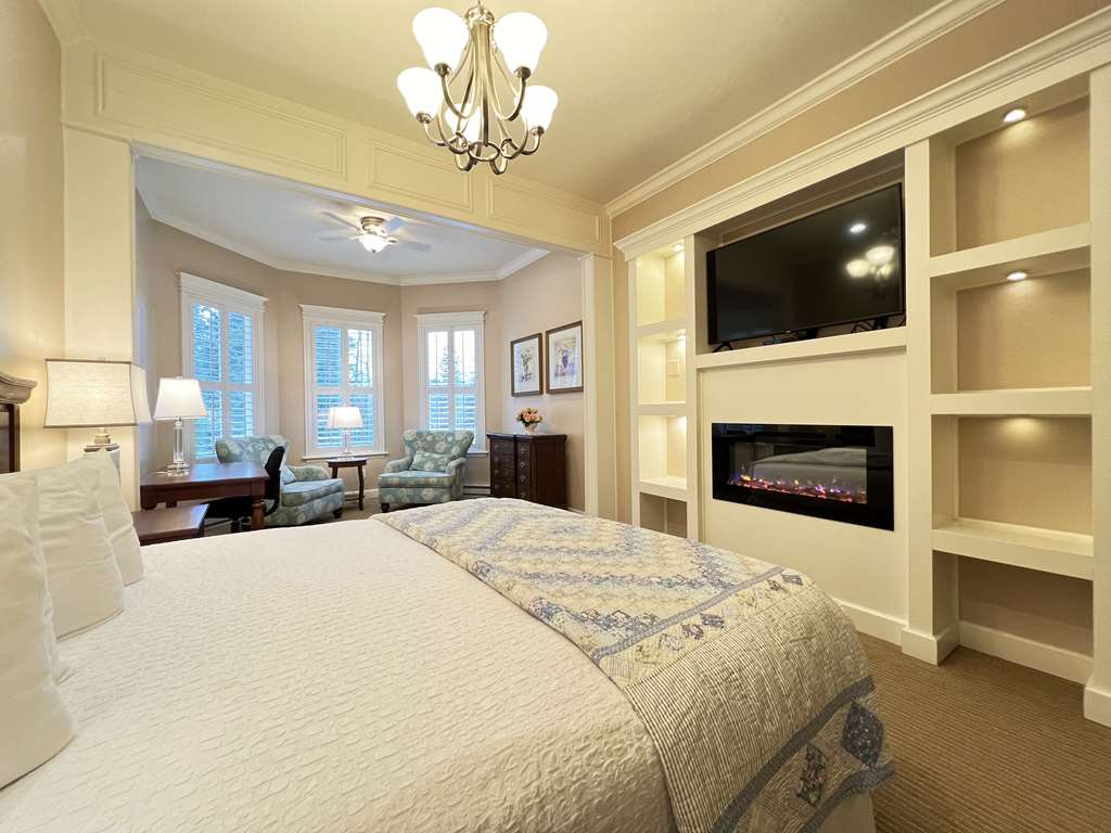 Best Western Grandma's Feather Bed Image