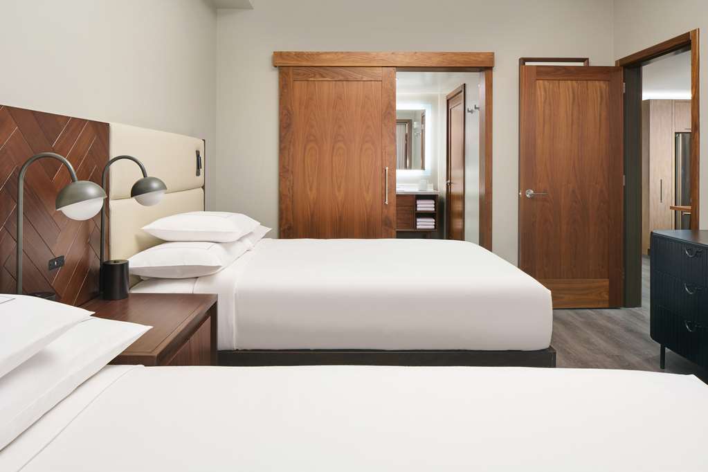 Hilton Grand Vacations Club Maui Bay Villas Image