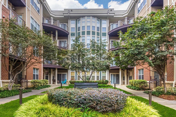 Images Camden Dilworth Apartments