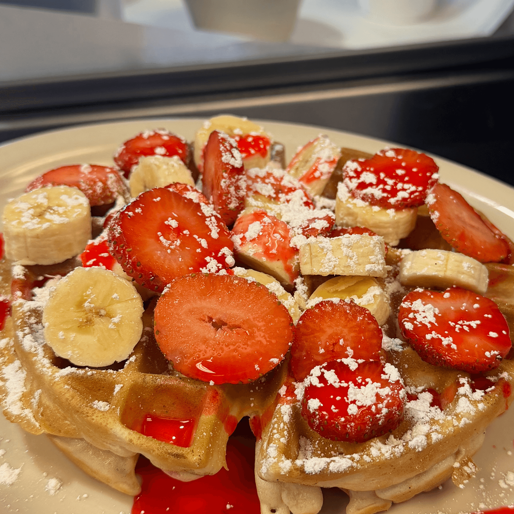 Waffle W/ Fruit