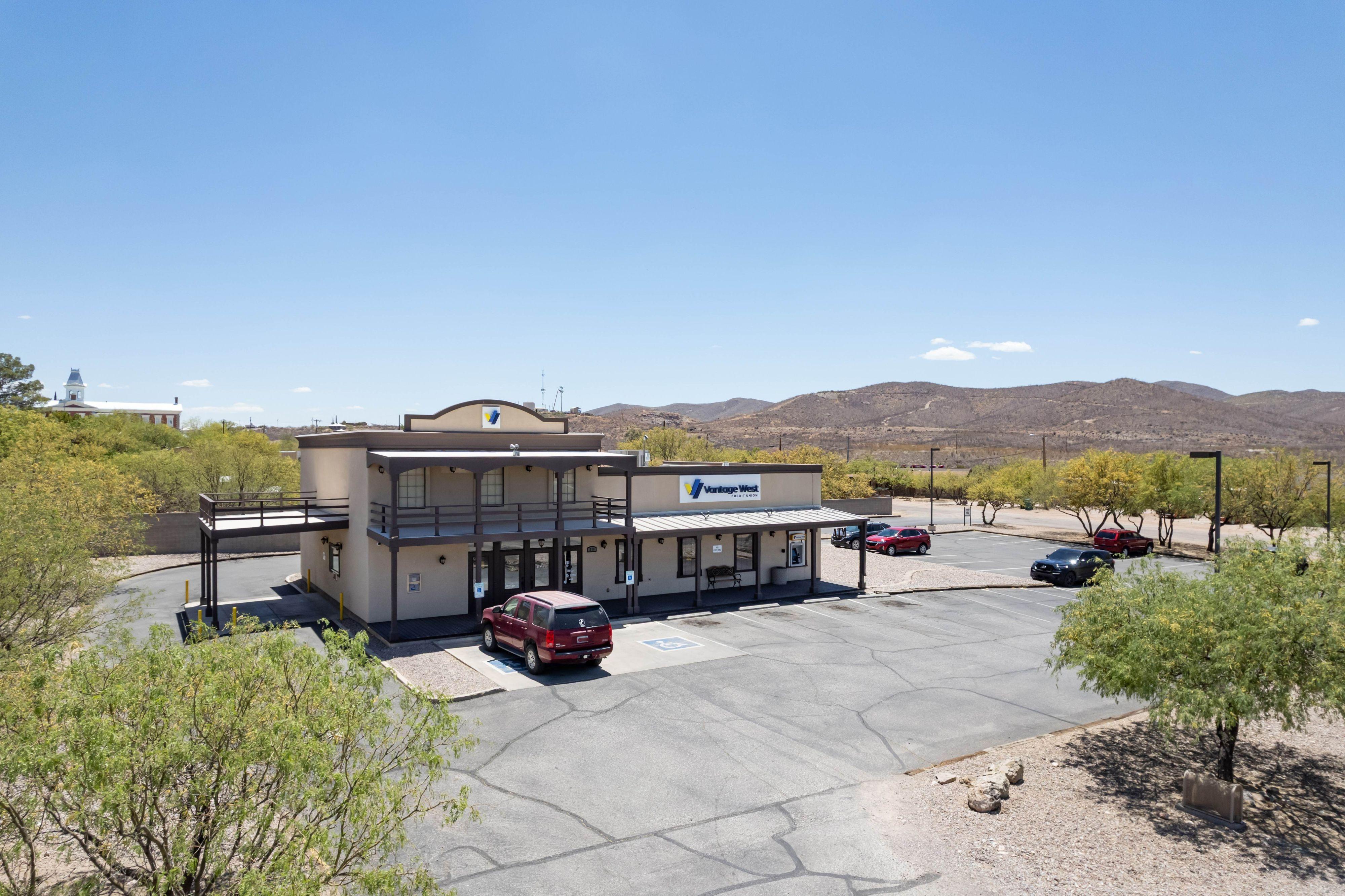 Vantage West Credit Union Image