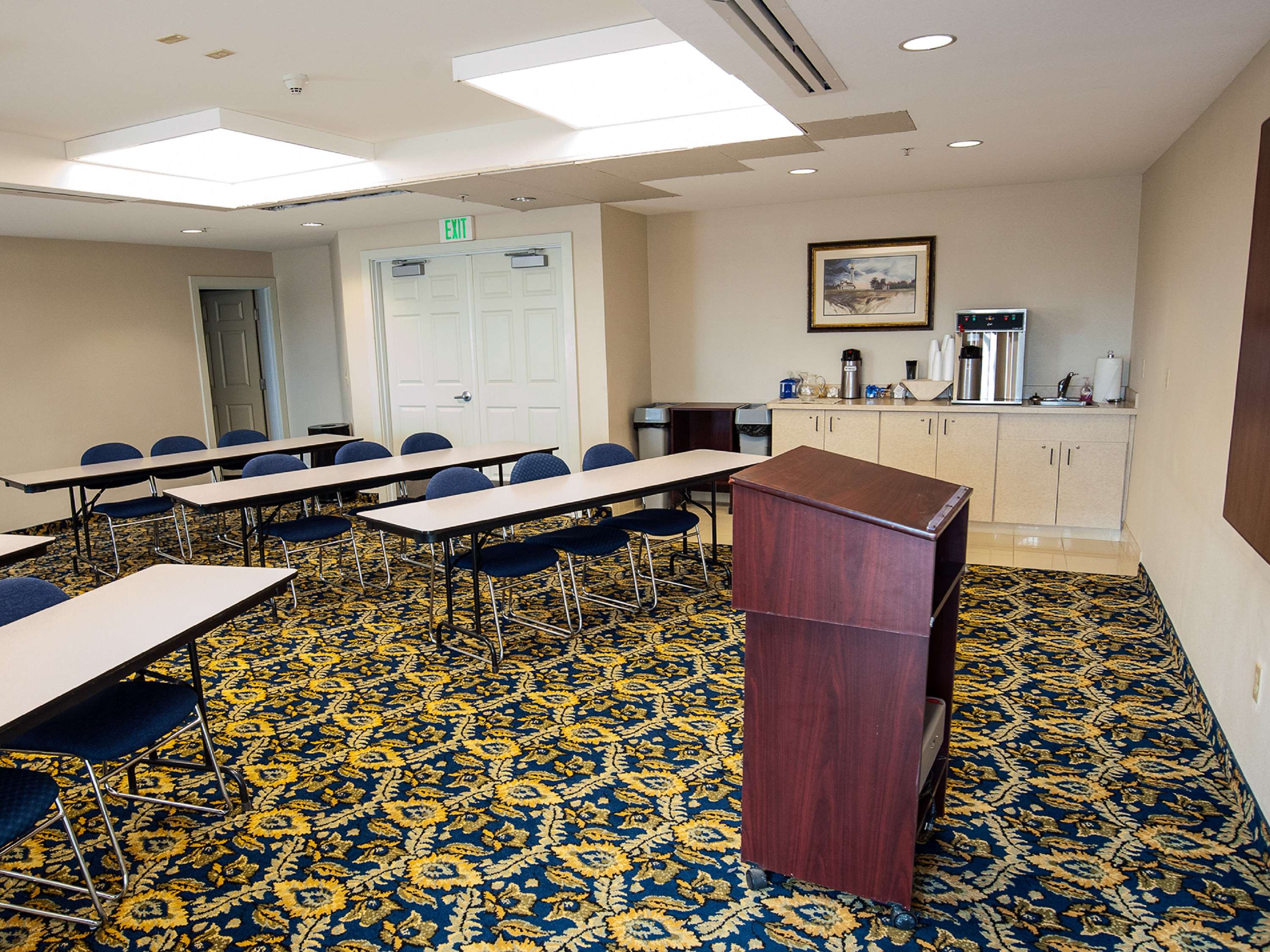 SureStay Plus Hotel by Best Western Billings Photo