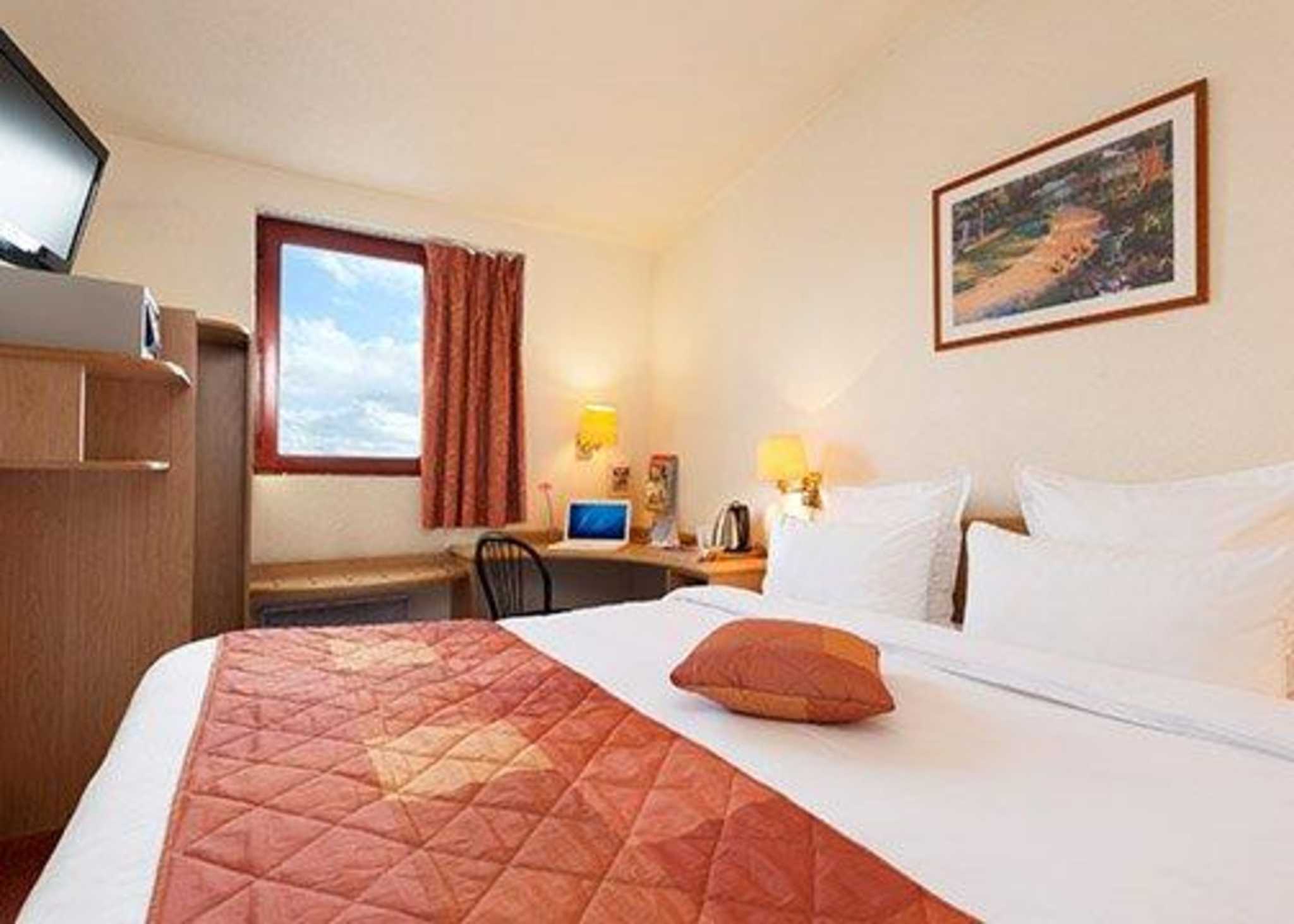 Images Comfort Hotel Airport CDG