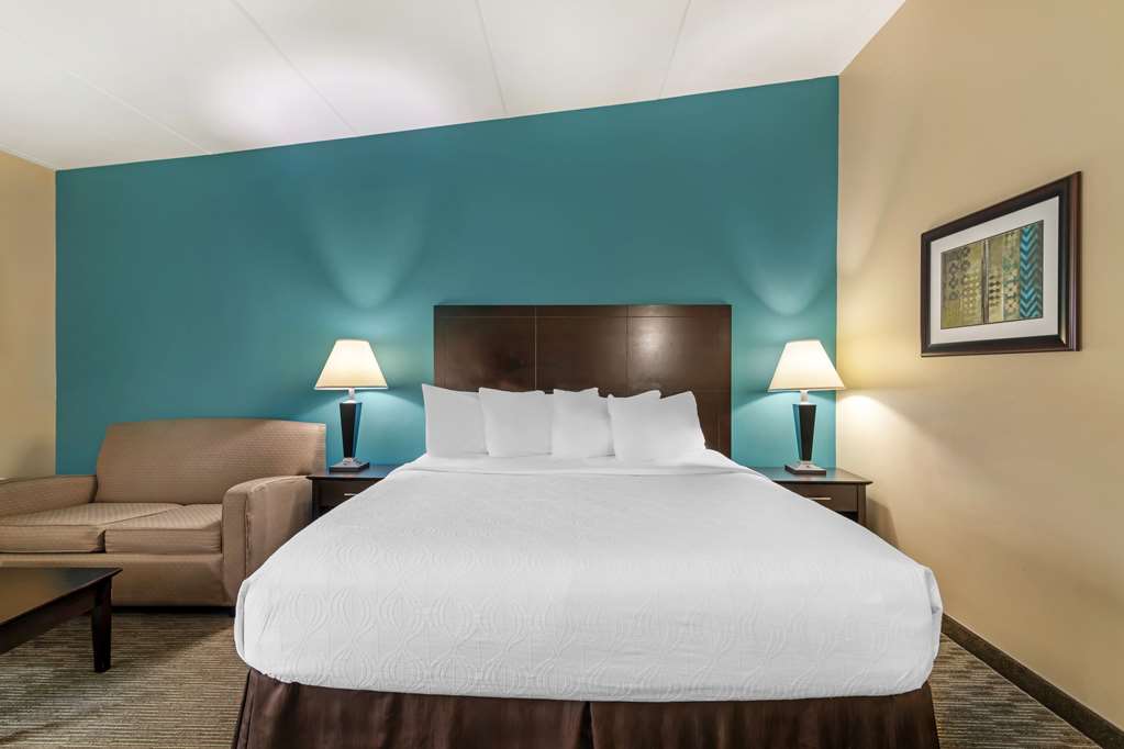 Best Western Plus Plattsburgh Image