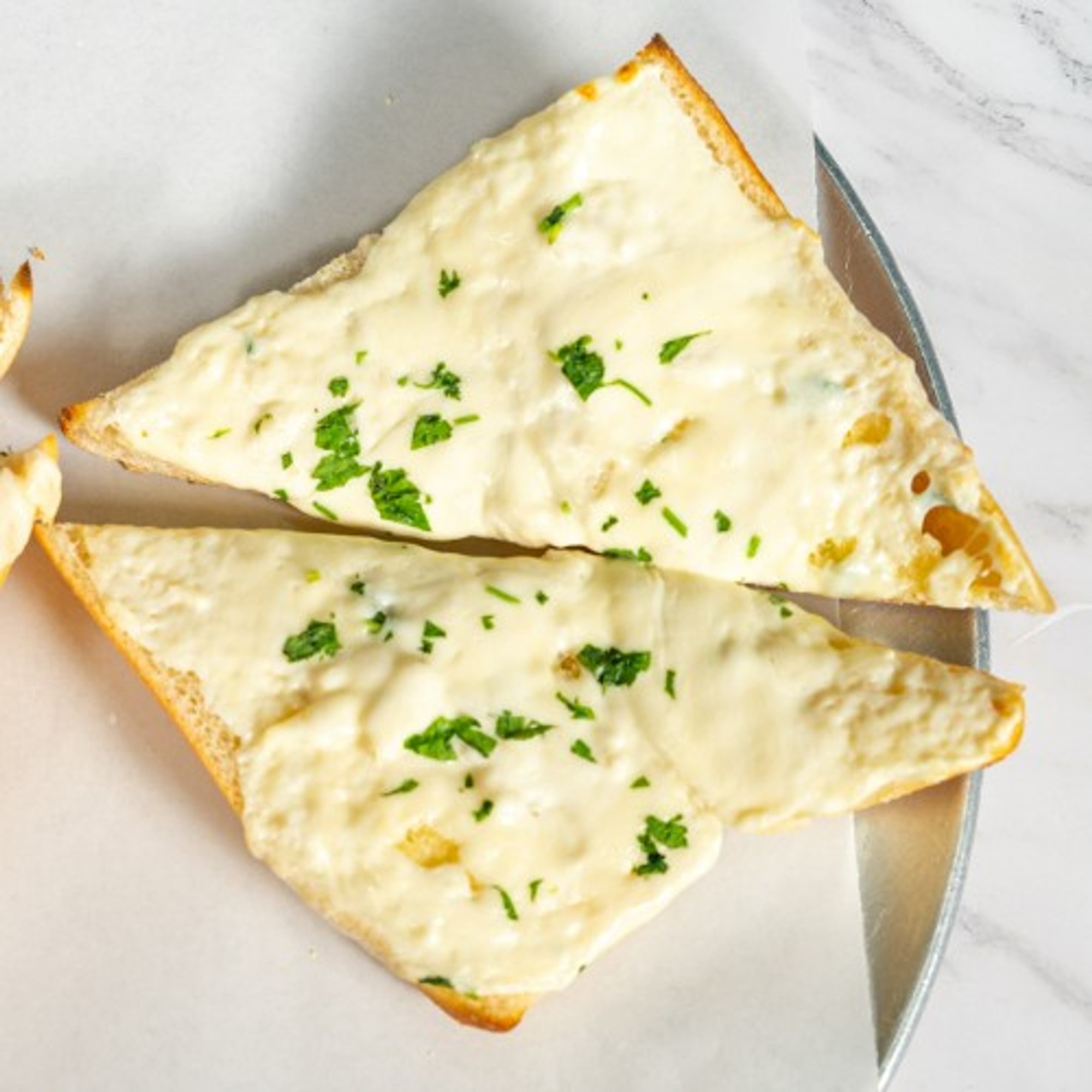 Garlic Bread w/ Mozzarella