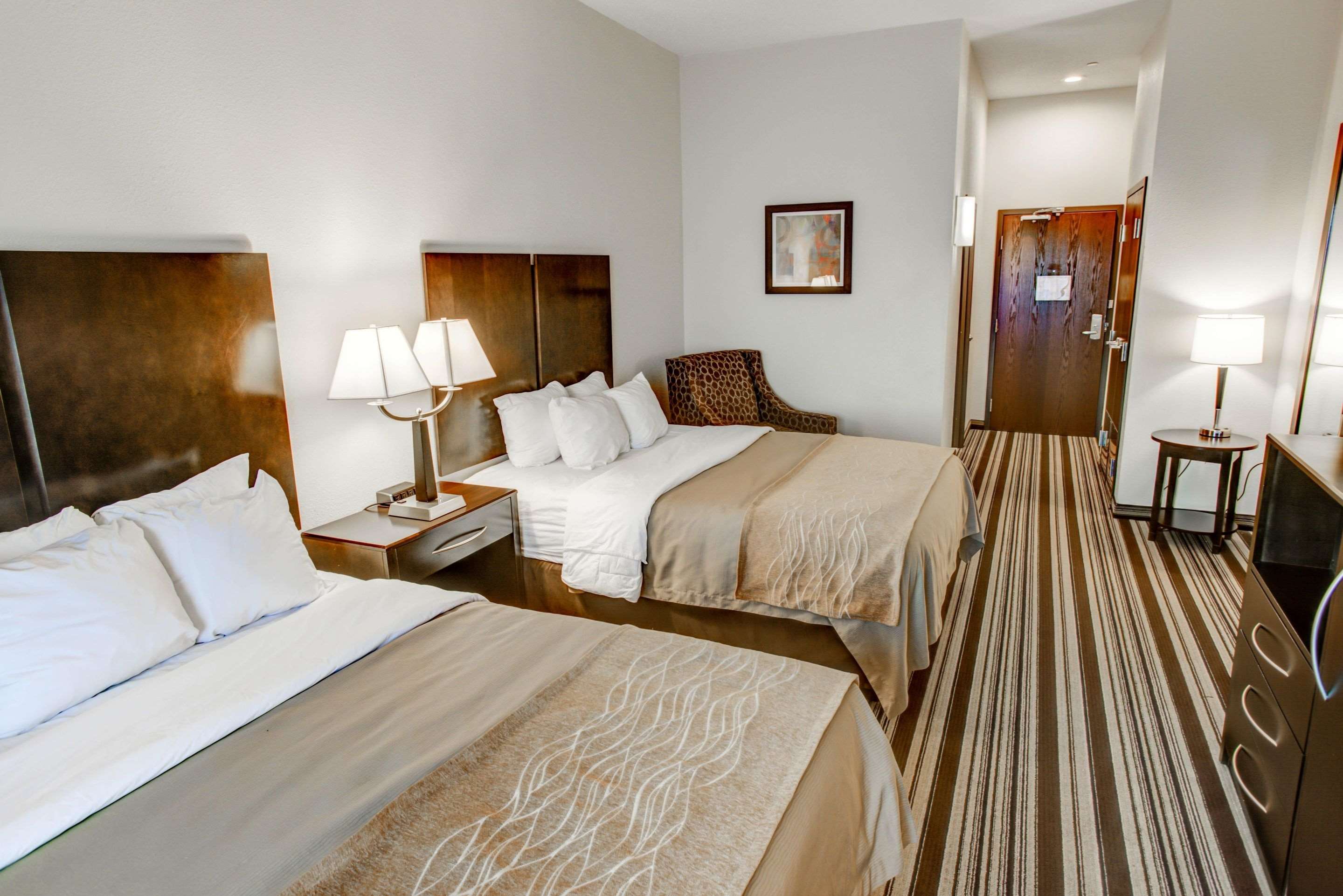 Comfort Inn & Suites Photo