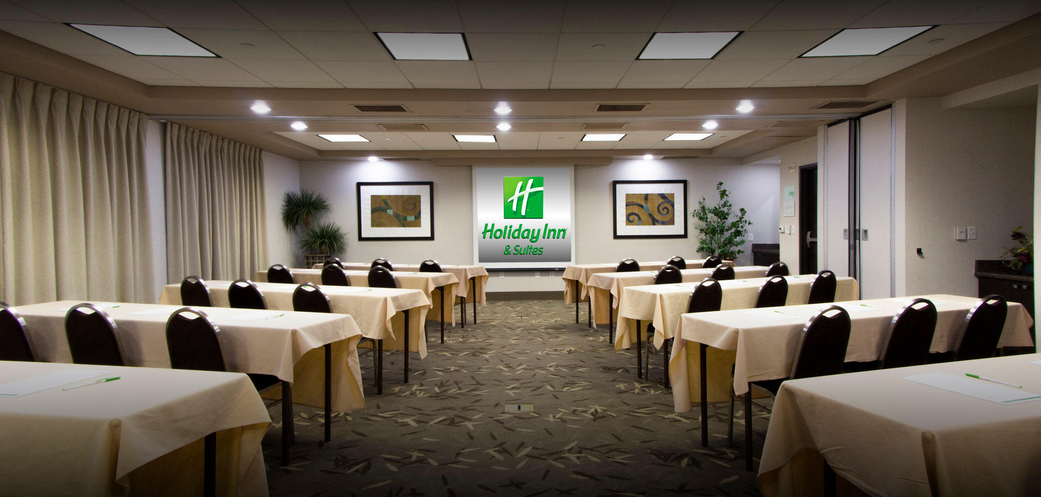 Holiday Inn & Suites Scottsdale North - Airpark Photo