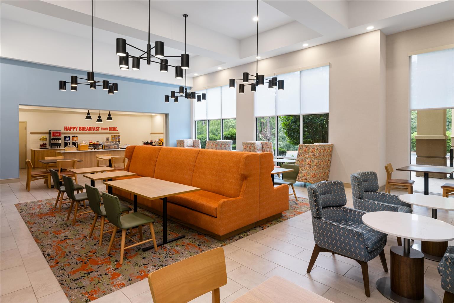 Hampton Inn &amp; Suites Southern Pines-Pinehurst Logo