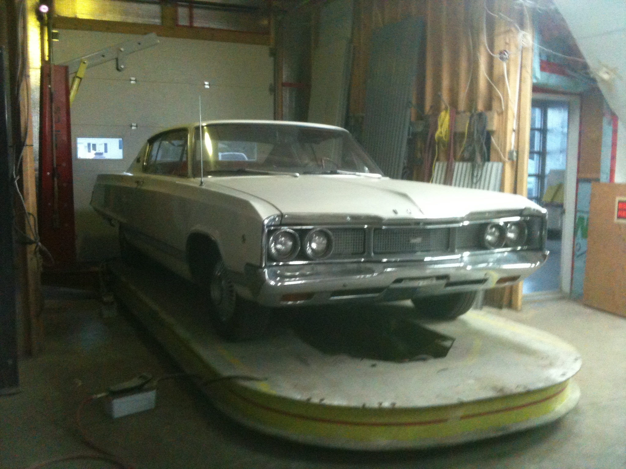 Images Auto 223 Inc
