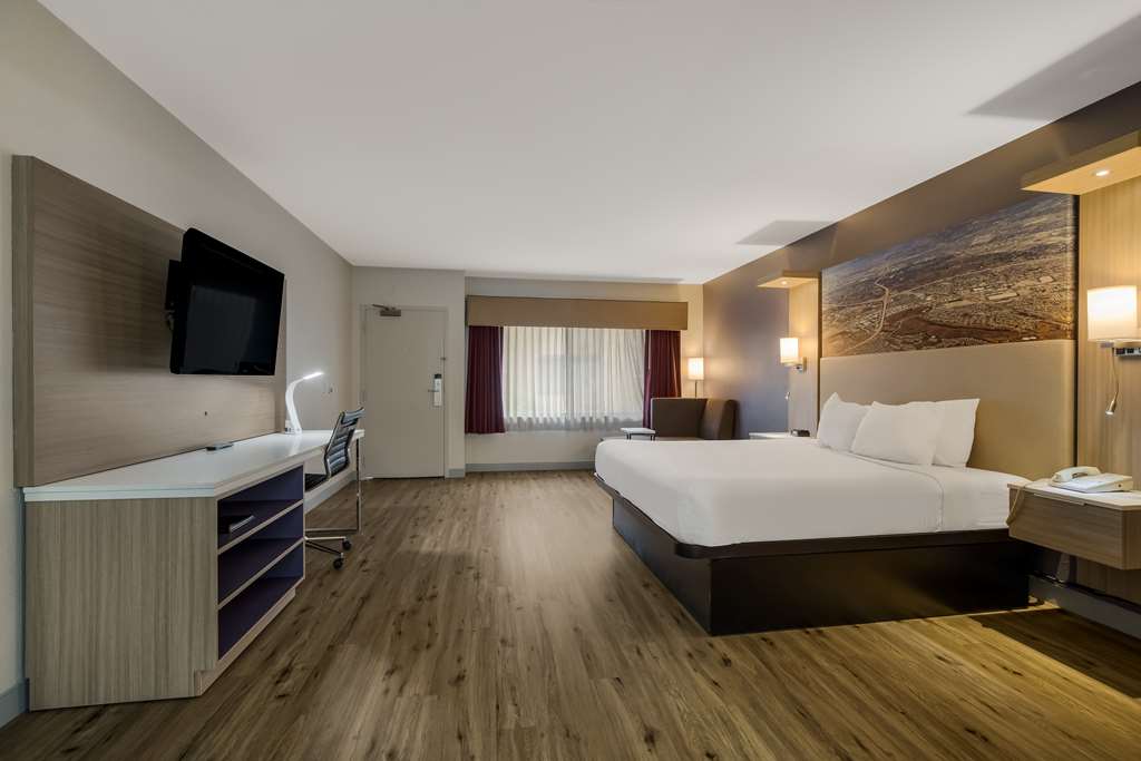 Best Western Diamond Bar Hotel & Suites Image