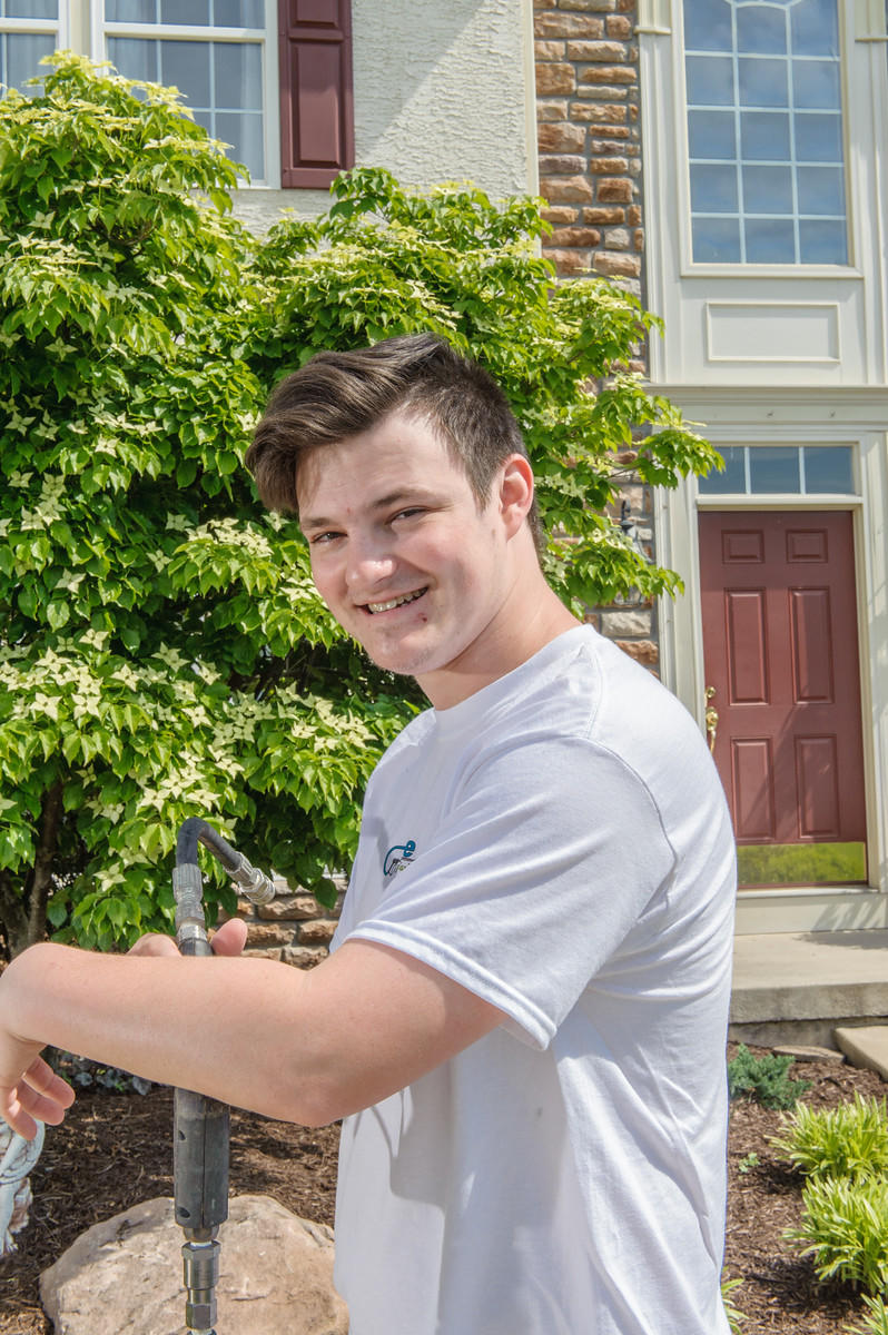 Elite Pressure Washing, LLC Image