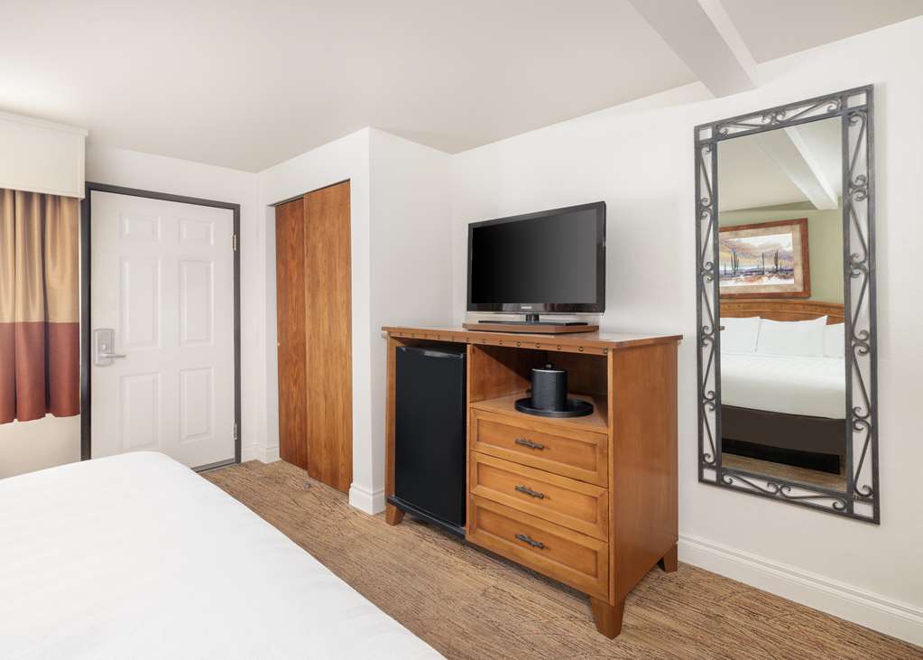 Best Western Red Hills Image