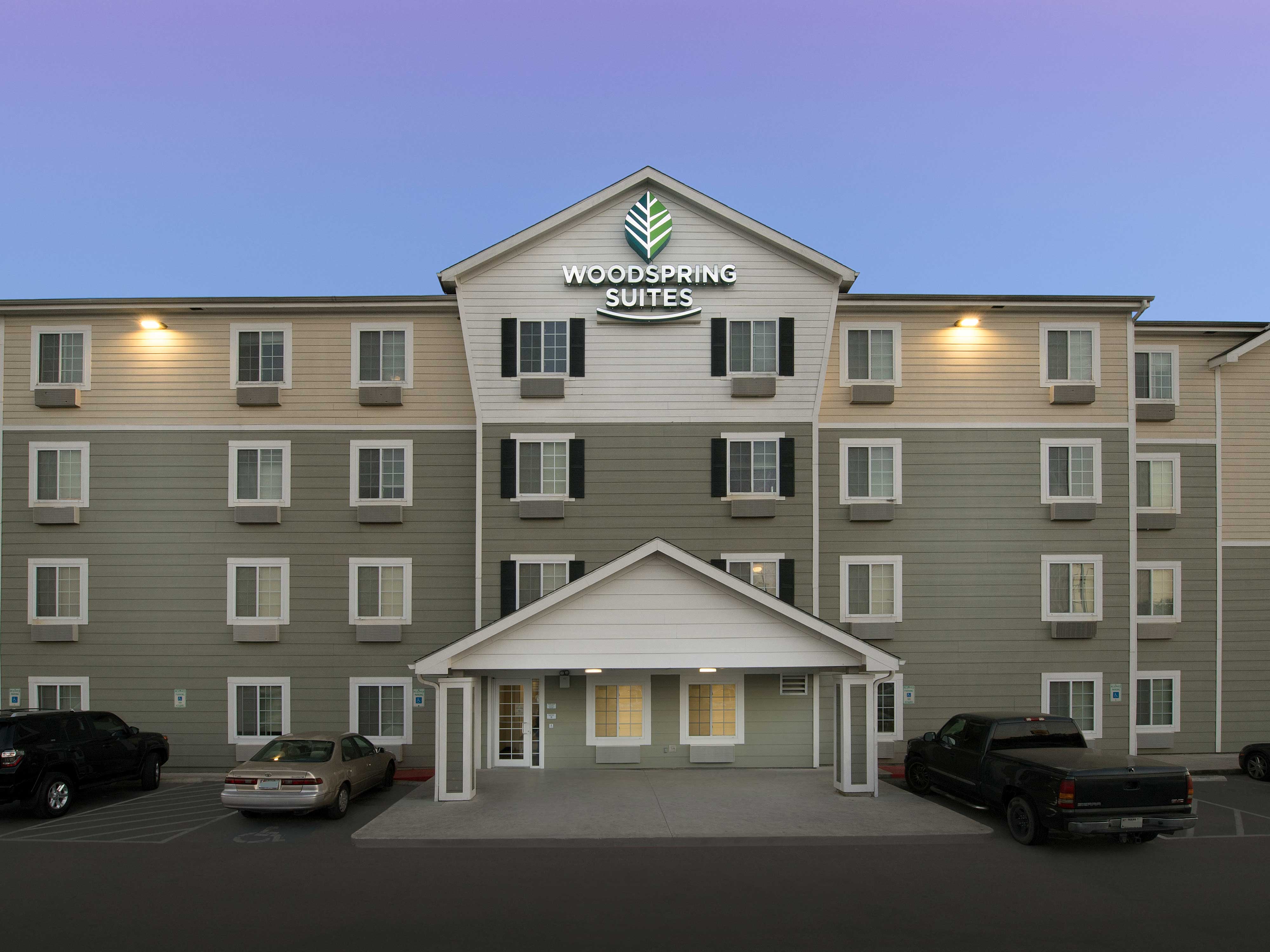 WoodSpring Suites San Antonio Fort Sam Photo