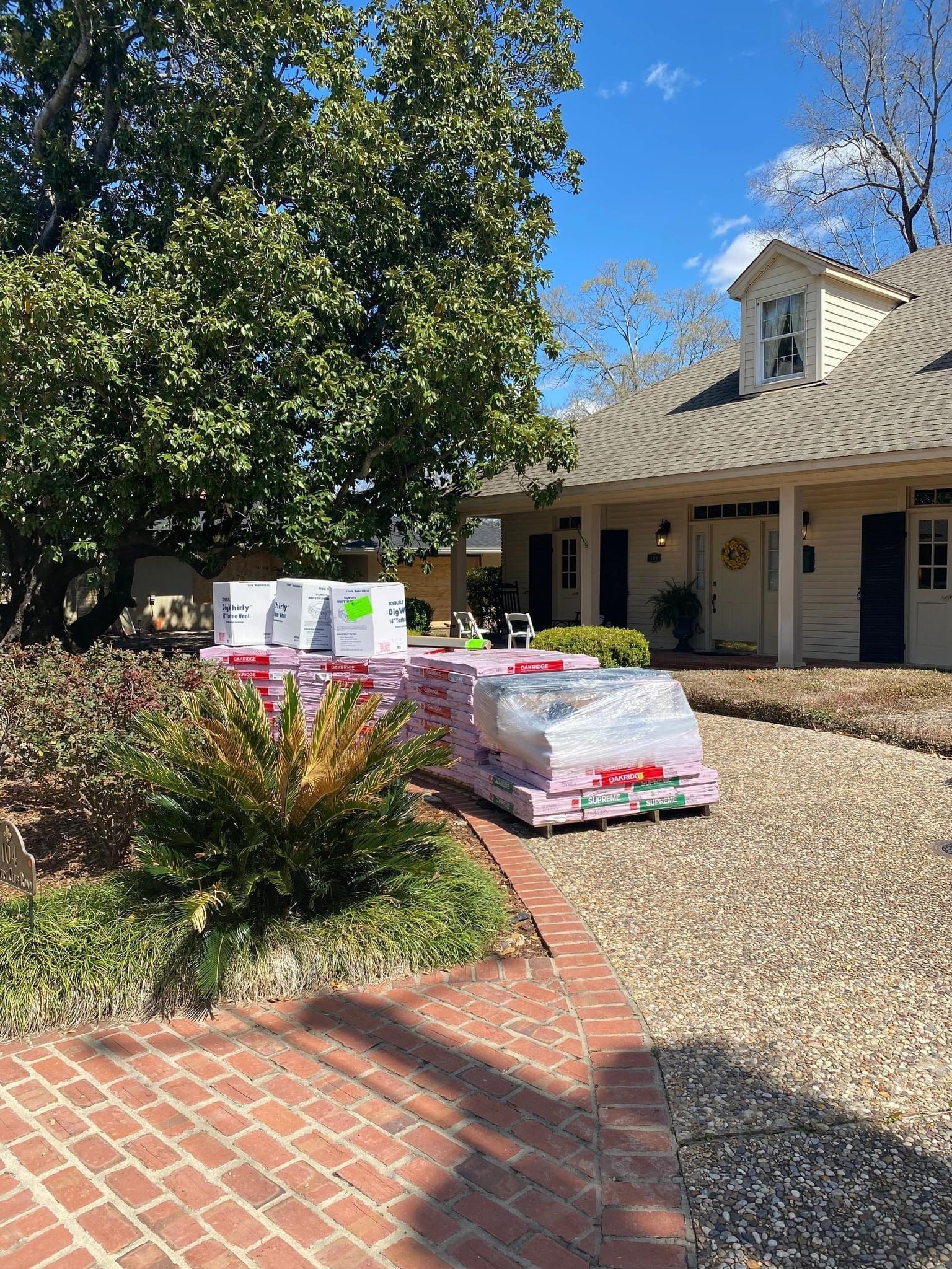 Brown's Roofing Image