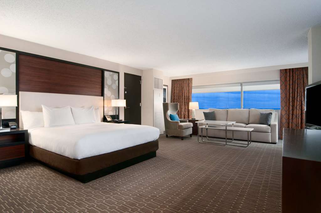 Hilton Atlanta Airport Image