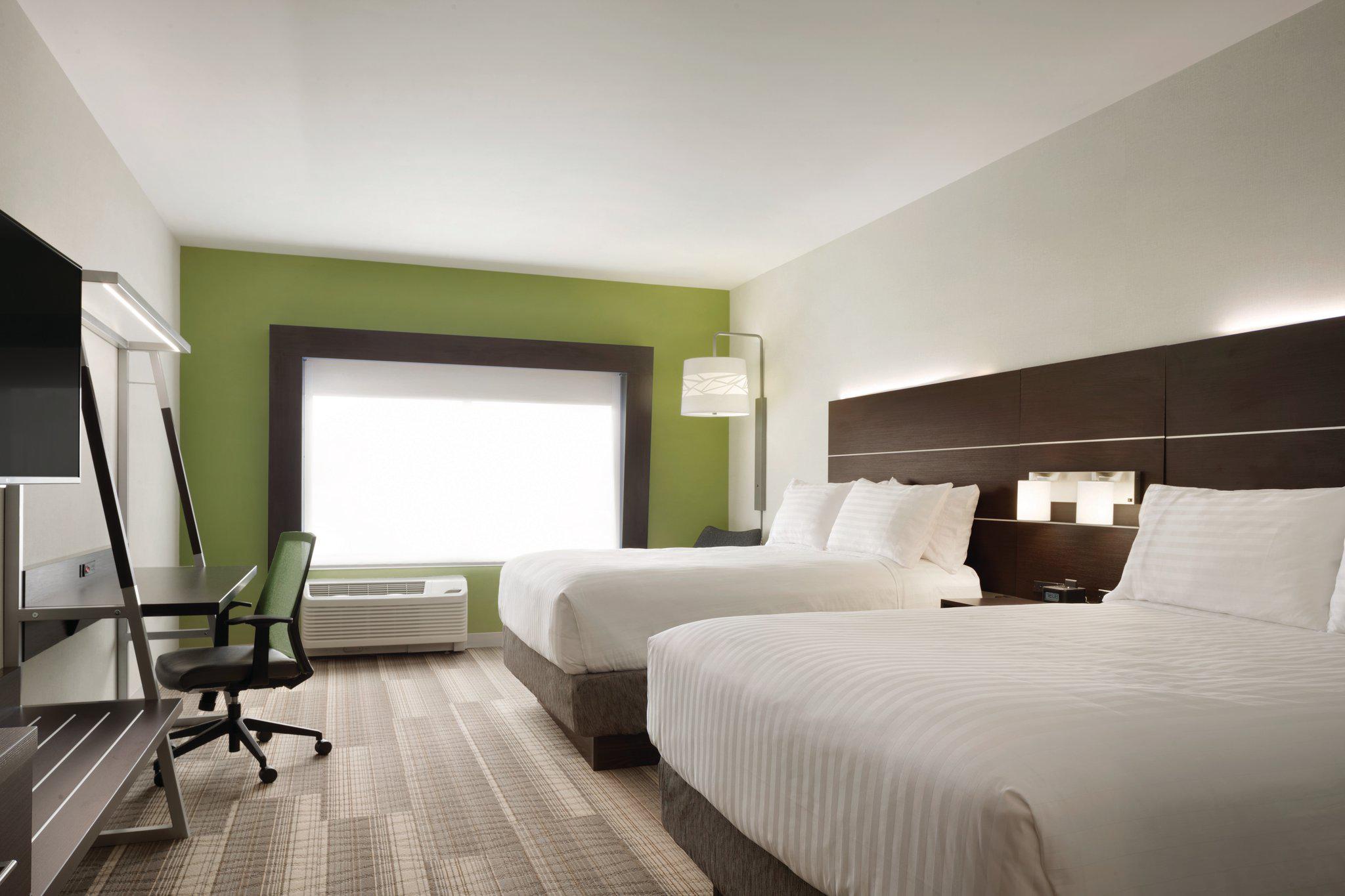 Holiday Inn Express Knoxville-Strawberry Plains Photo