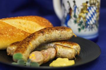 #09 Cheesy Brats,Chicken Pesto & Smoked Brats