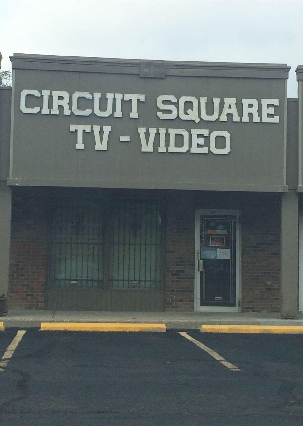 Circuit Square TV Photo