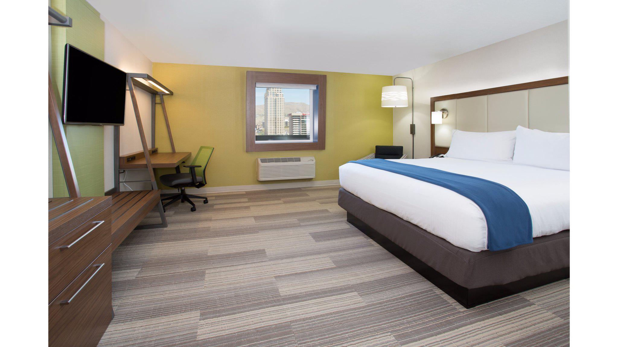 Holiday Inn Express & Suites Wentzville St Louis West Photo