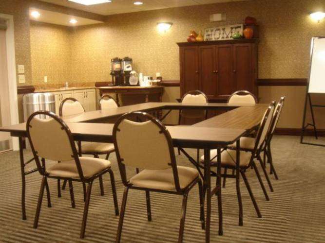 Homewood Suites by Hilton Bloomington Image