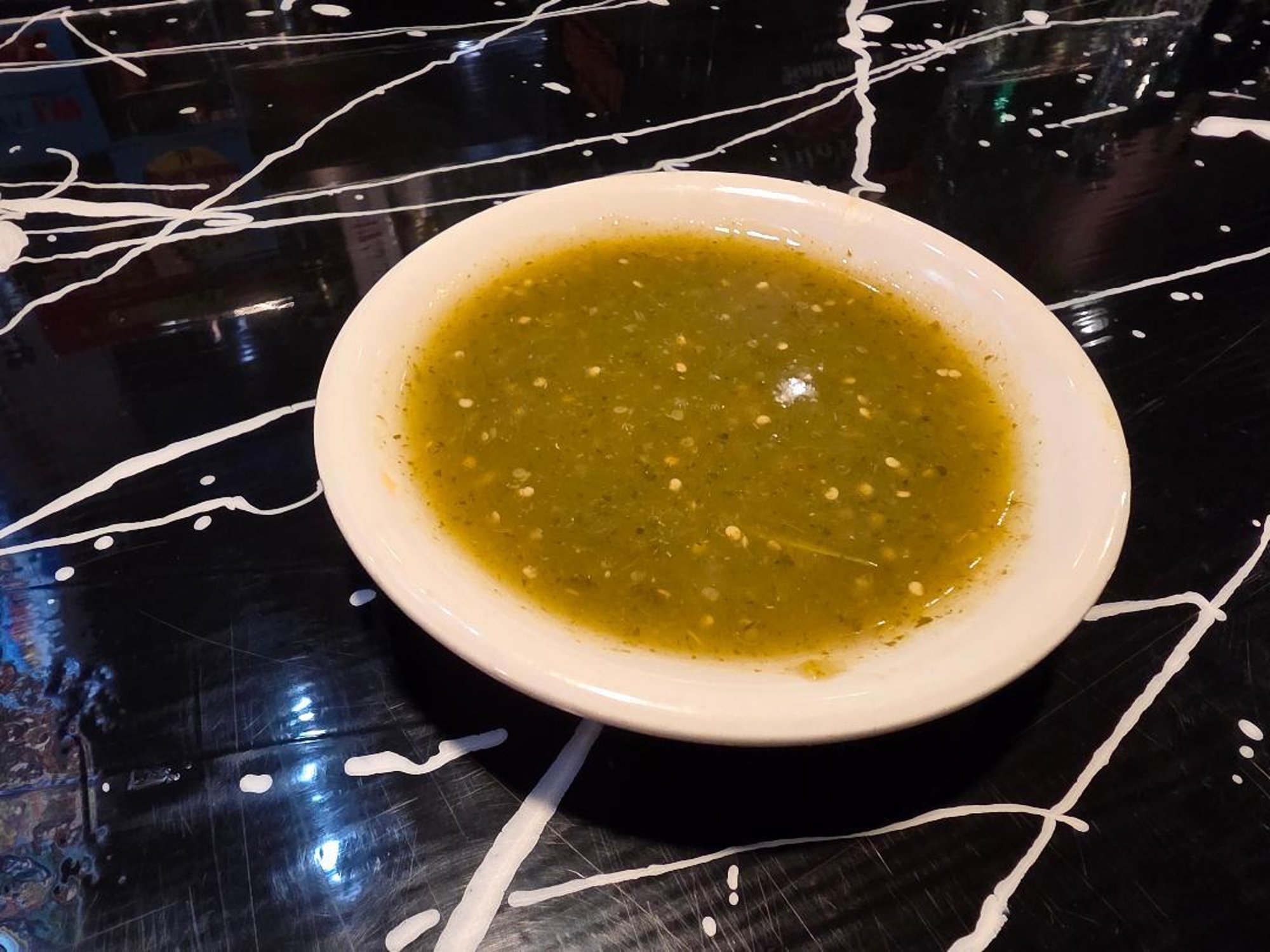 Green Salsa Linea (Side)