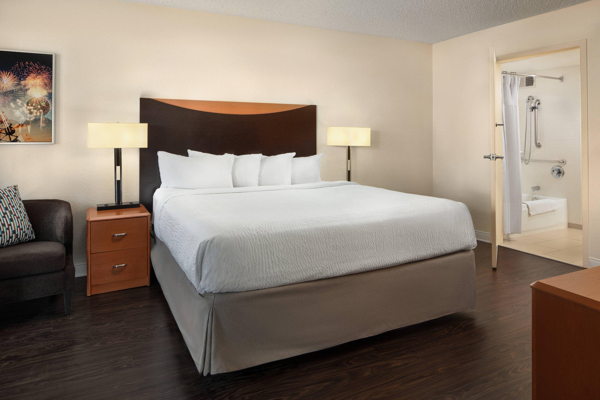 Fairfield by Marriott Anaheim Resort Photo