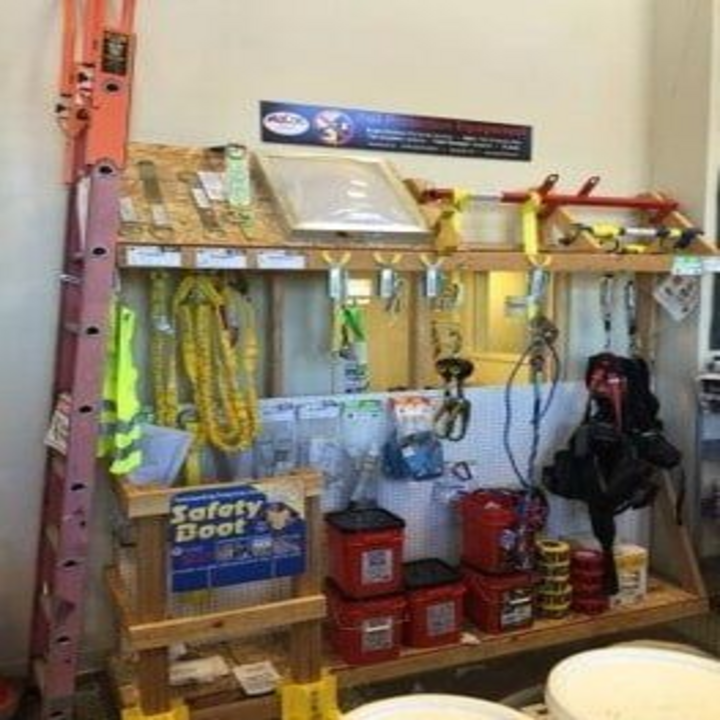 Macon Supply Helena Logo