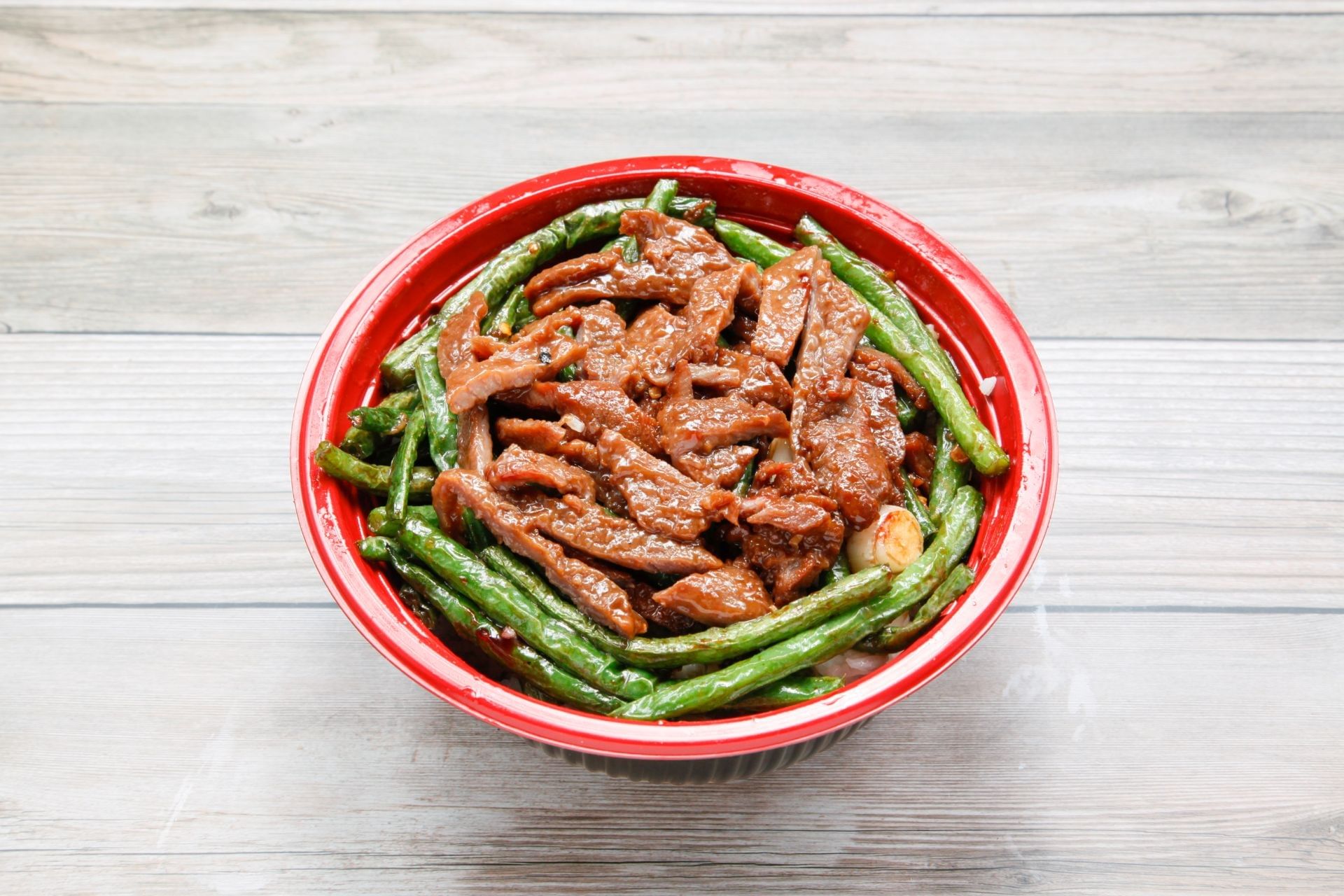 Sliced meat with green beans bowl (lunch) / 四季豆碗（午）