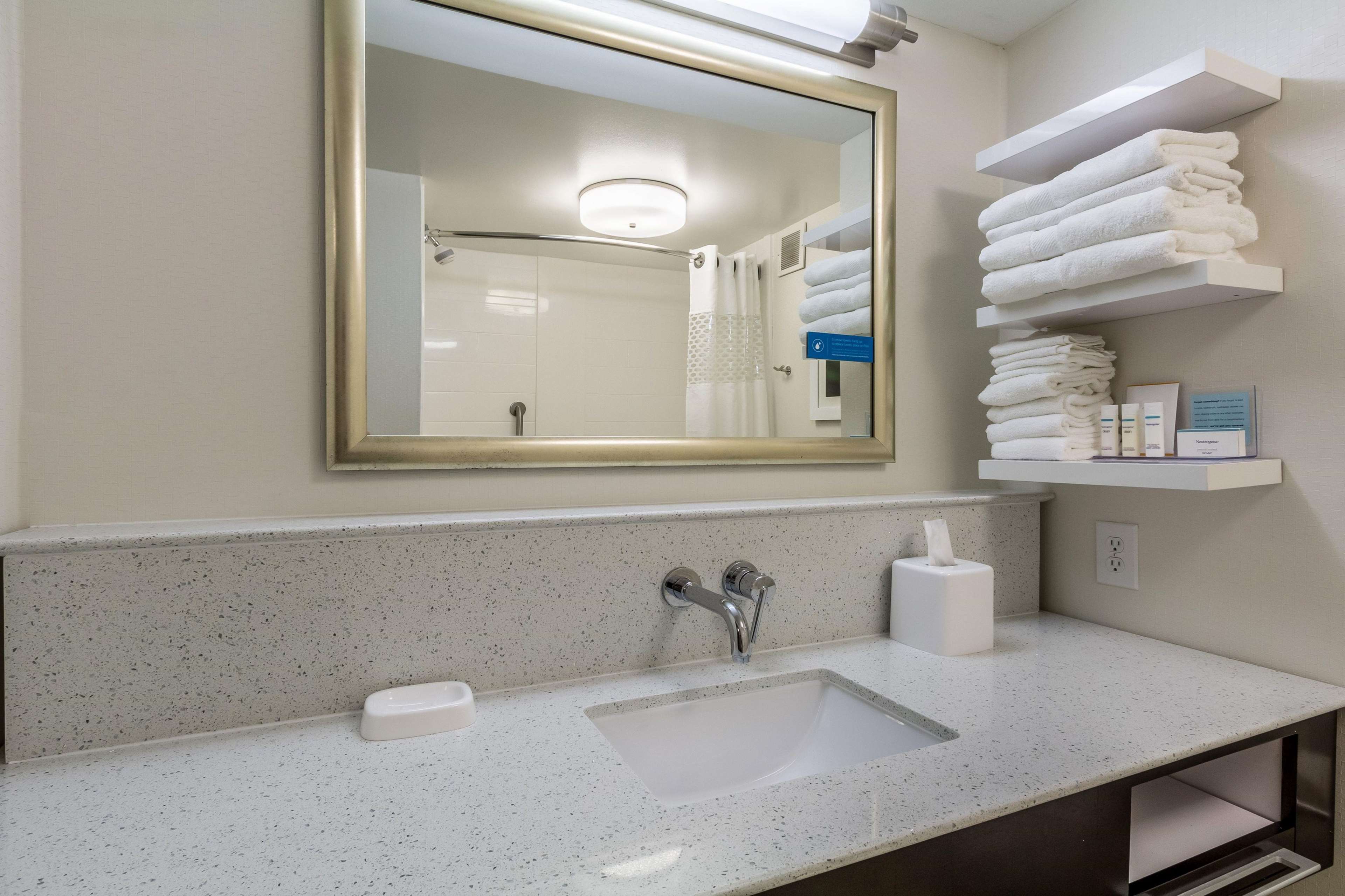 Hampton Inn Jackson/Pearl-International Airport Photo