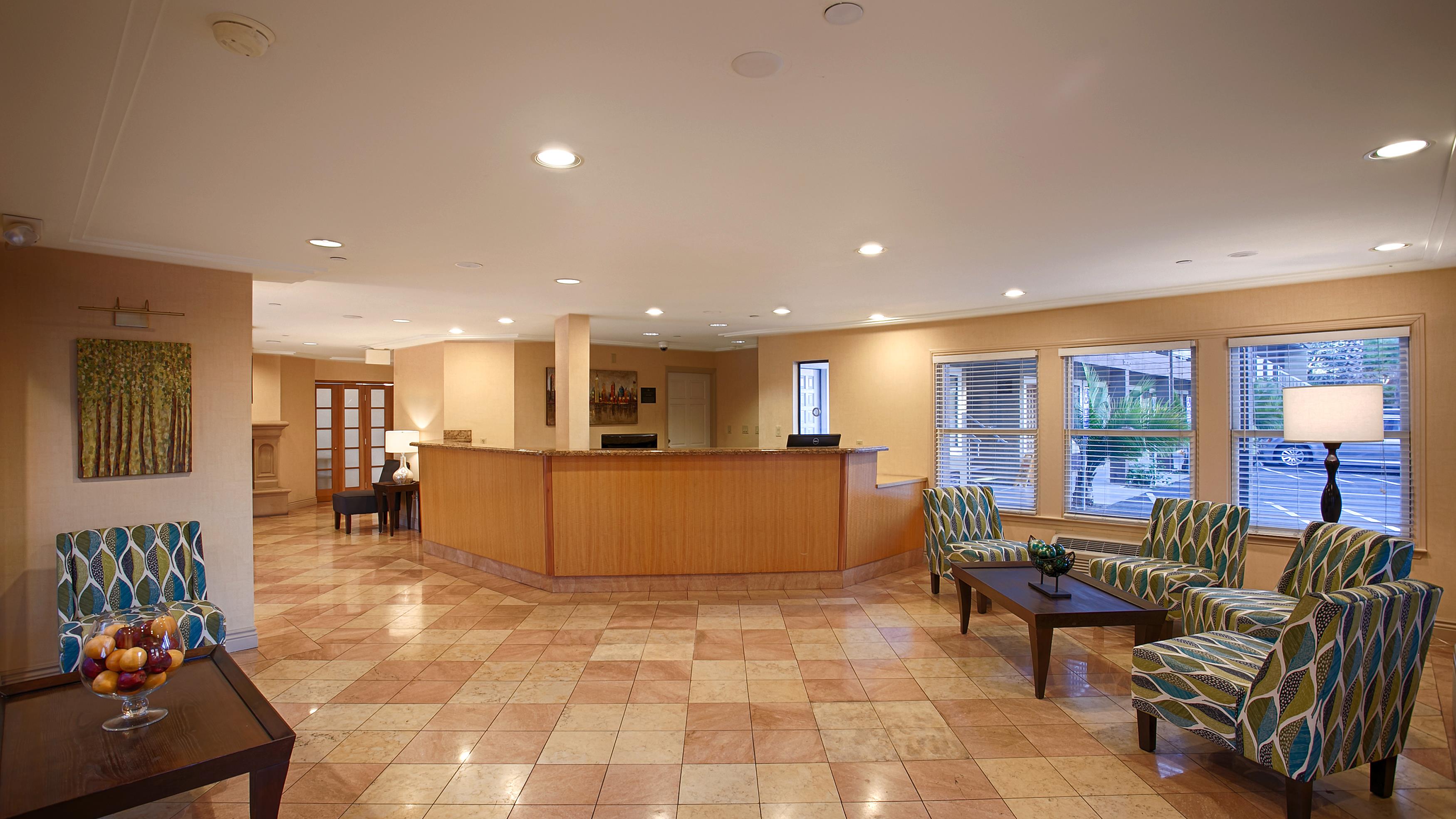 Best Western Plus Mountain View Inn Image