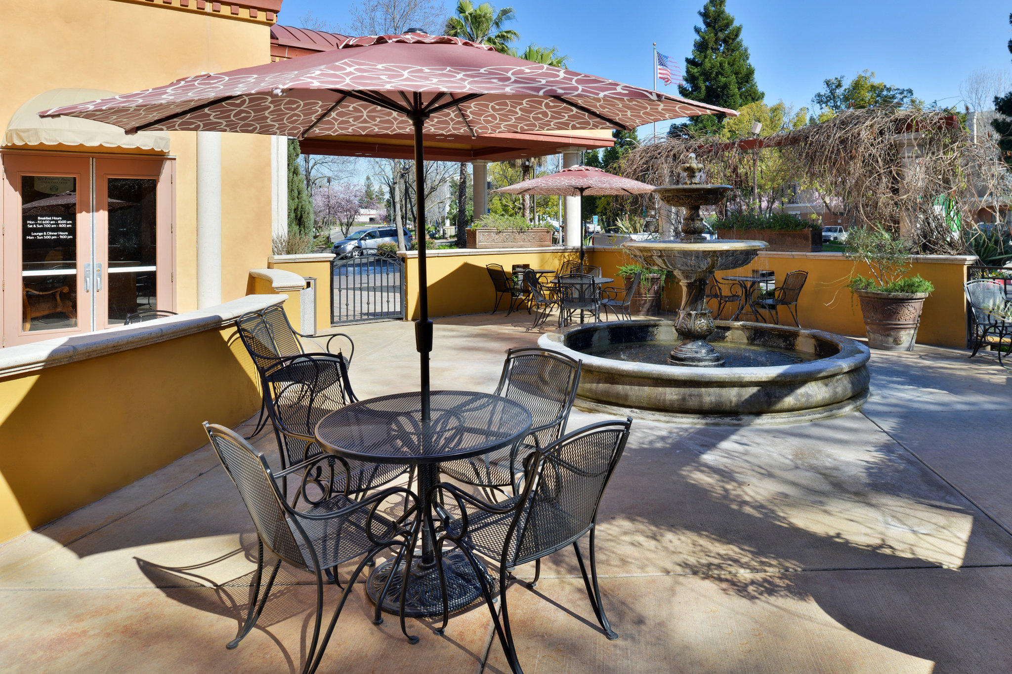 Holiday Inn Sacramento Rancho Cordova Photo
