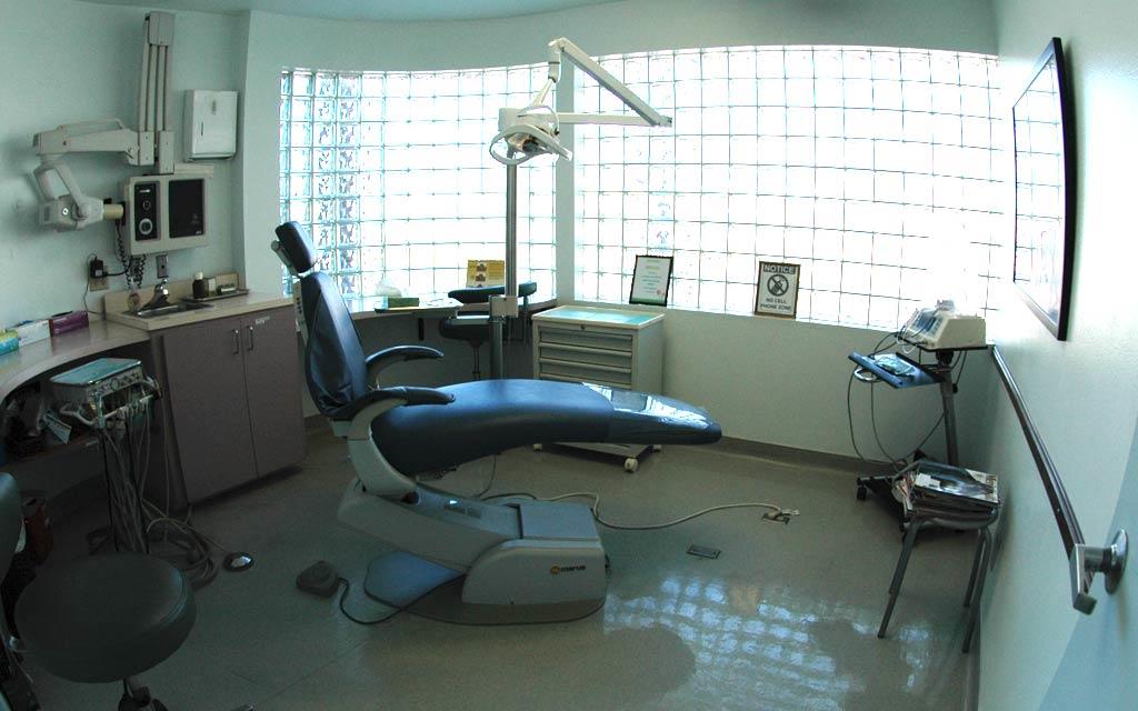 Hollander Dental Associates Photo