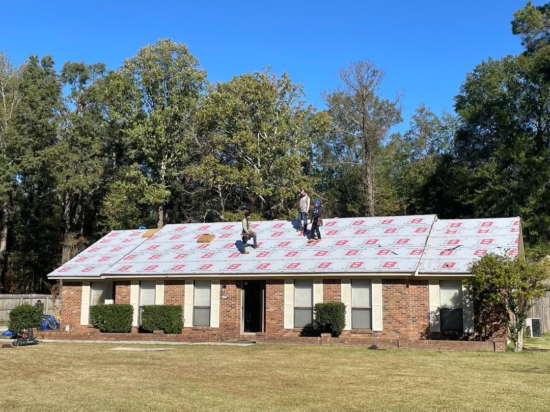 Brown's Roofing Image