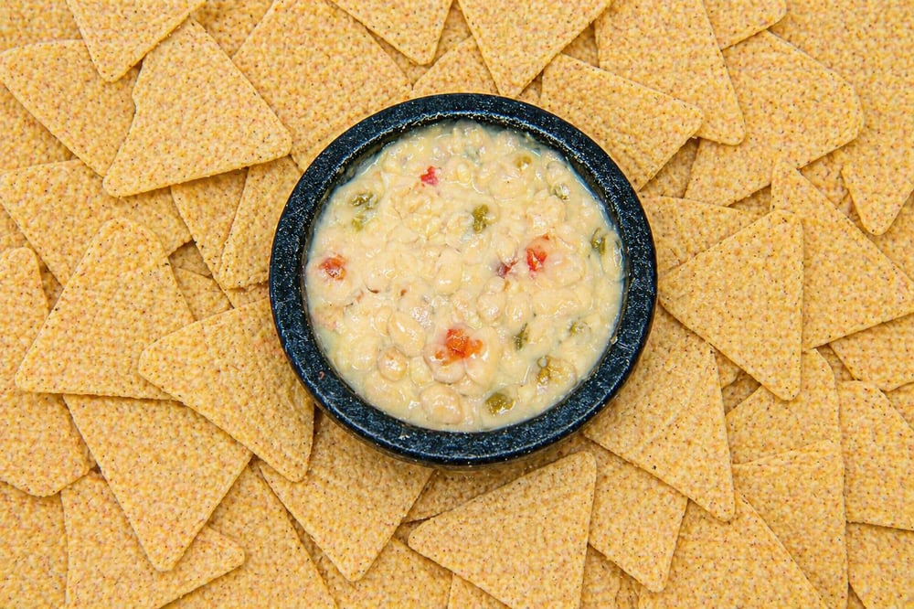 Queso Blanco & Chips (Personal)