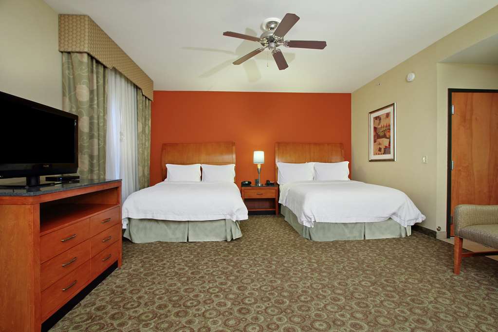 Hampton Inn & Suites Buffalo Image