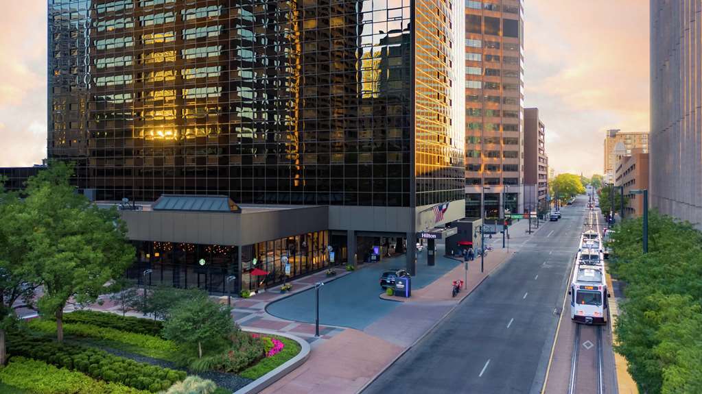 Hilton Denver City Center Image